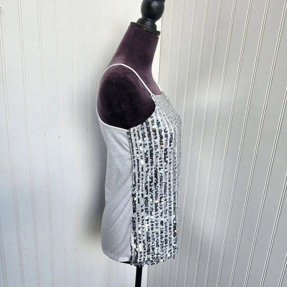 No Boundaries Women’s Sequined Tank Top Juniors White Silver Color S (3-5) - Picture 4 of 11